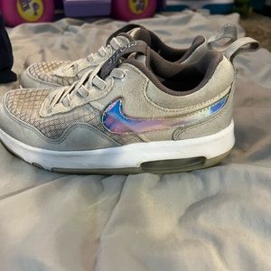 Nike air max girls size 13 GUC